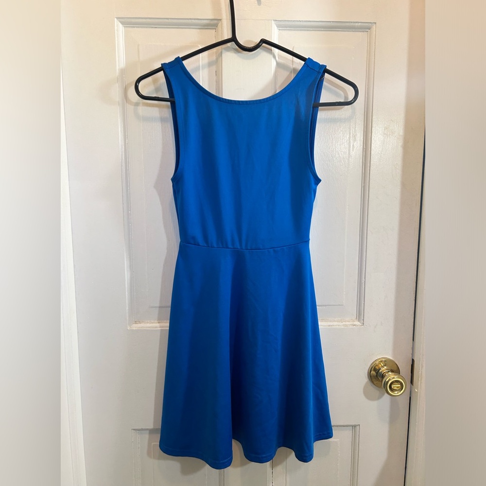 Absolutely adorable H&M Vibrant Blue Backless Skater Dress